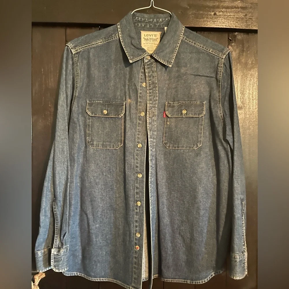 Mens XL Levis Dark Wash Denim Shirt